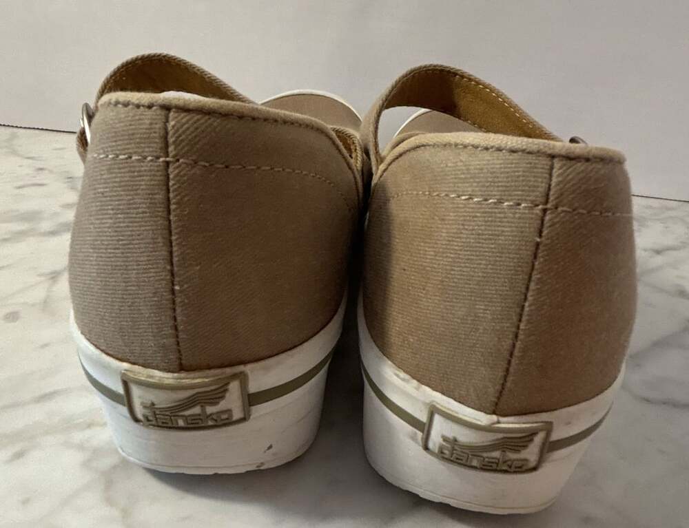Dansko Valerie Vegan Mary Jane Size EU 39 Khaki Canvas, US 8.5-9 women’s - Picture 5 of 8